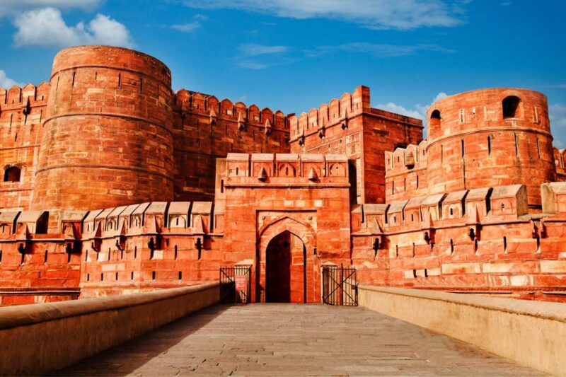 Delhi to Agra: Discovering Taj Mahal, Agra Fort, & Baby Taj - Transportation and Logistics