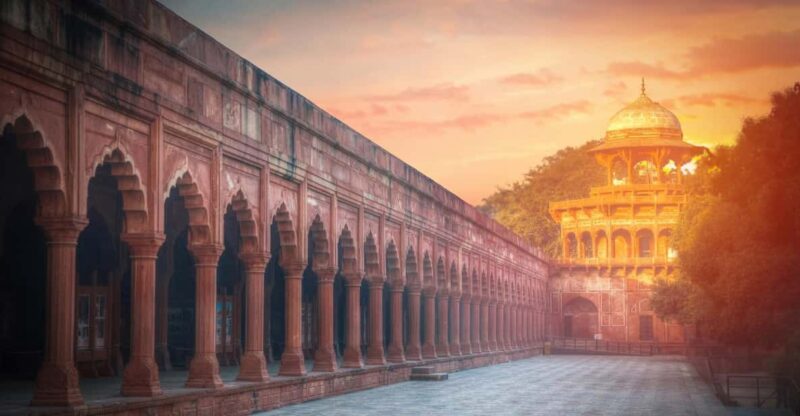 Delhi to Agra: Taj Mahal & Agra Fort W/ Option of Entry Fee - Key Points