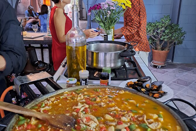 Delicious Catalan Paella Cooking Class Small Group - Meeting and End Points