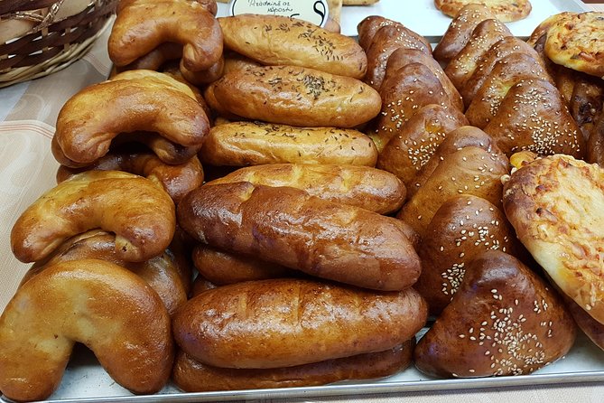 Delicious Food Tasting Adventure in Riga Central Market - Positive Guest Experiences and Feedback