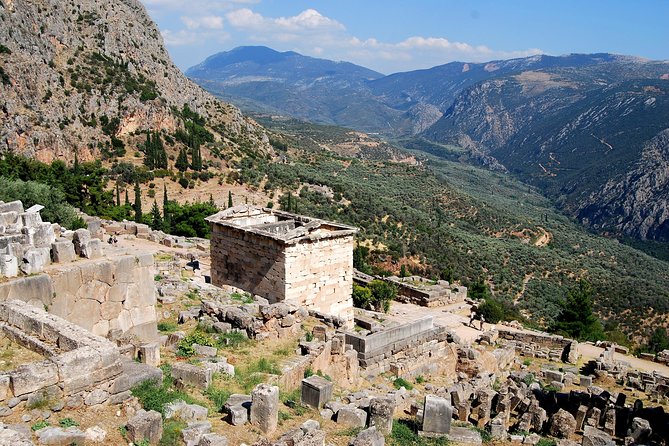 Delphi and Meteora Two Days Tour From Athens - Traveler Feedback