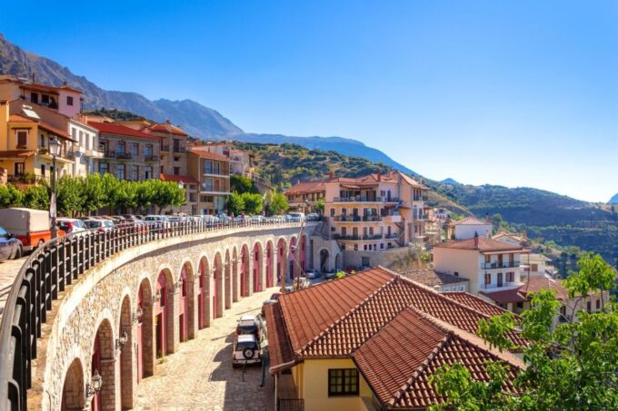 Delphi and Monastery of Hosios Loukas Family Day Tour - The Charming Village of Arachova