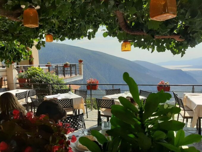 Delphi and Monastery of Hosios Loukas Family Day Tour - Sights and Experiences for Families
