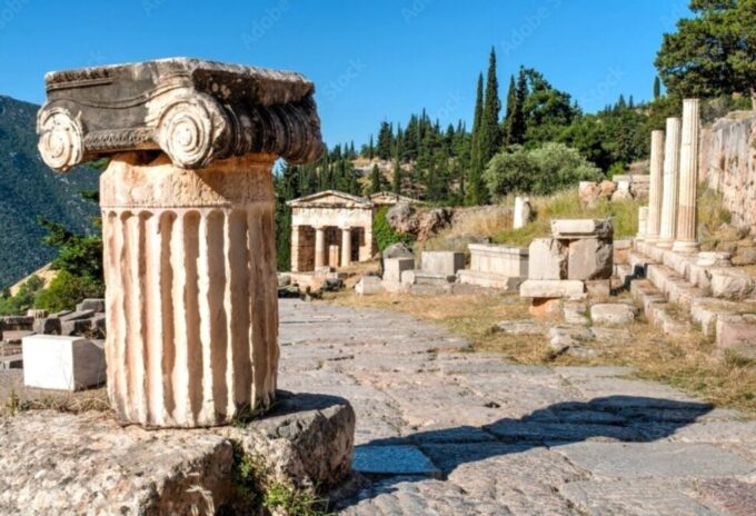 Delphi: Audiovisual Self-Guided Tour With 3D Models - Download Content and Storage Needed