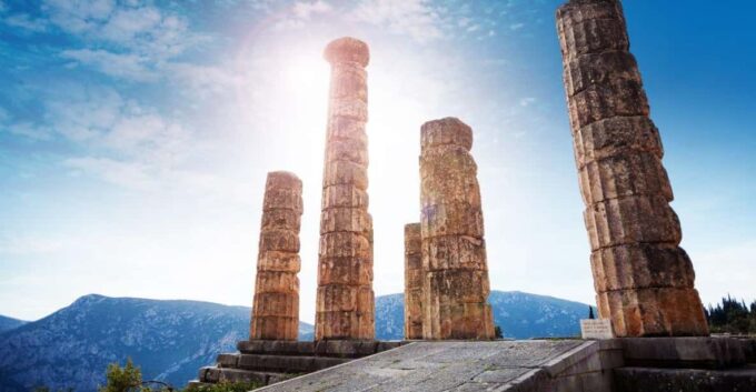 Delphi, Corycian Cave, and 300 Battlefield Private Tour - Pricing and Booking