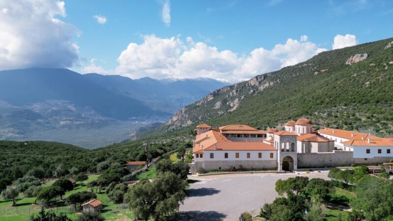 Delphi: Easy Hike From the Monastery to the Mycenaean Tomb - Experience Highlights