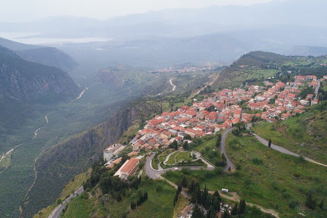Delphi Full Day V.R Audio Guided Tour With Entry Ticket - Exploring the Ancient Site