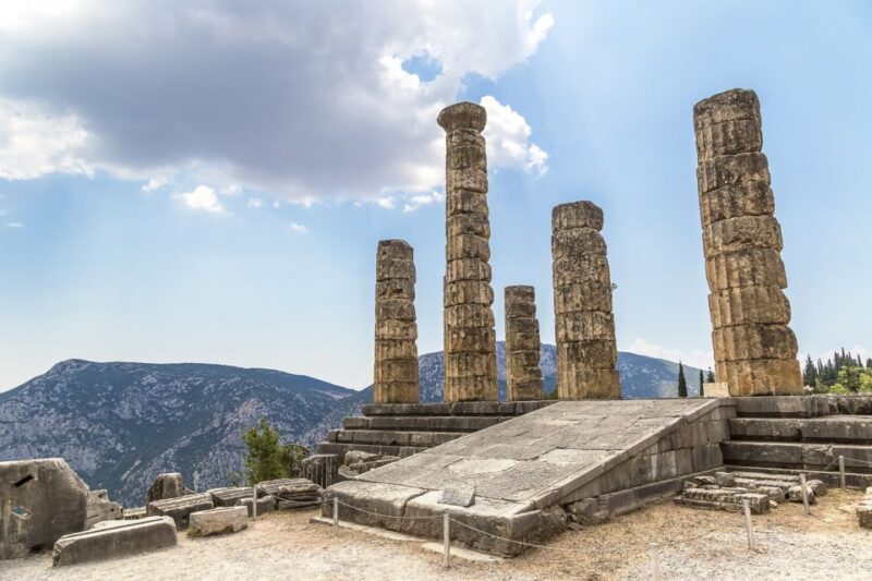 Delphi Guided Walking Tour and Admission Ticket - Booking and Reservations