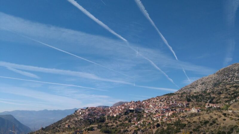 Delphi & Meteora 2-Day Private Tour With Great Lunch&Drinks - Dining and Accommodations
