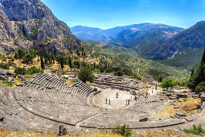 Delphi: Self-Guided Audiovisual Tour With 3D Representations - Immersive Video Experience