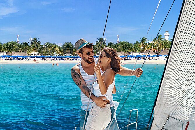Deluxe Catamaran Tour to Isla Mujeres, Drinks, Snorkeling, Buffet - How the Tour Flows