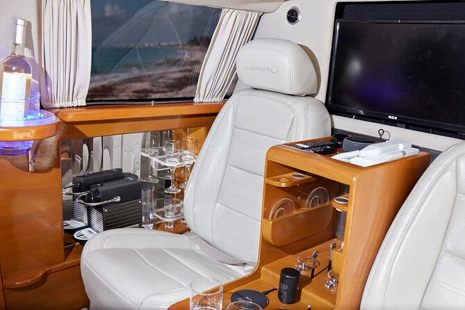 Deluxe GMC Limousine From Cancun Airport to Puerto Morelos - Guest Reviews and Ratings