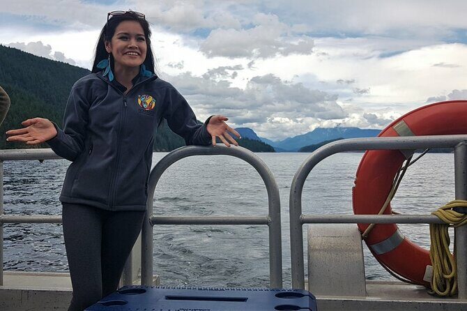 Deluxe Grizzlies and Culture Tour in Campbell River - Deep Dive: What Makes This Tour Stand Out?