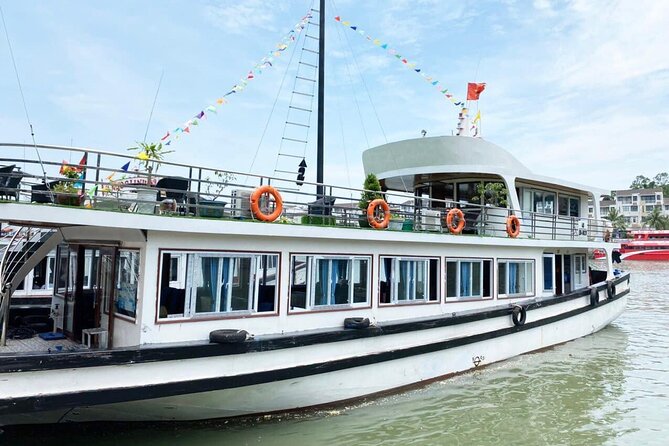 Deluxe Halong Bay Day Cruise Small Group With Better Care - Culinary Delights
