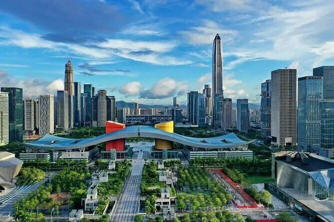 Deluxe Hong Kong City Tour using Mercedes-Benz V-Class Car+ Guide - Who Might Not Be the Best Fit?
