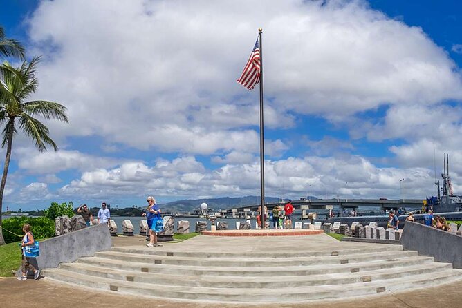 Deluxe Pearl Harbor, Arizona Memorial, and Visitor Center Tour - Tour Reviews