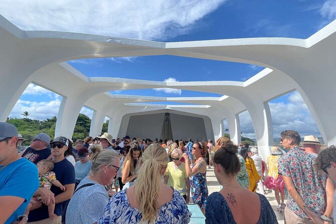 Deluxe Pearl Harbor USS Arizona Memorial and Honolulu City Tour - Tour Logistics
