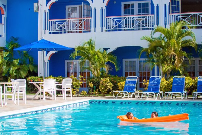 Deluxe Playpass at Bay Gardens Beach Resort & Spa With Massage - All-Inclusive Resort Experience