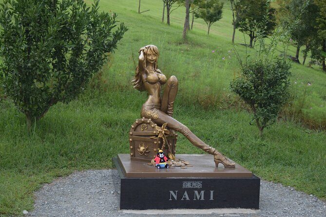Deluxe Private Tour: Mt. Aso, One Piece Statues and Shrine Visit - What Makes This Tour Special