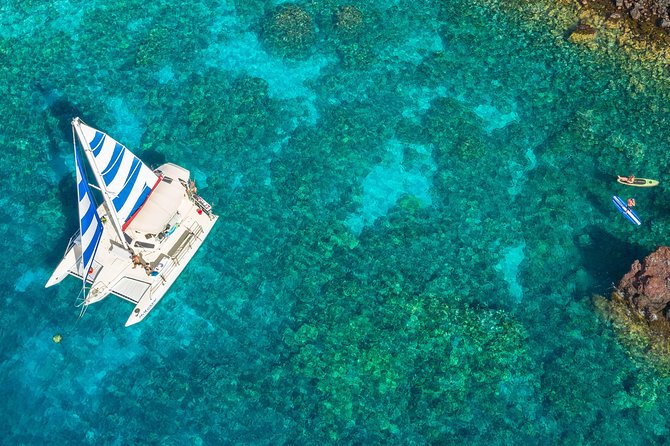 Deluxe Sail & Snorkel to the Captain Cook Monument - Provided Amenities
