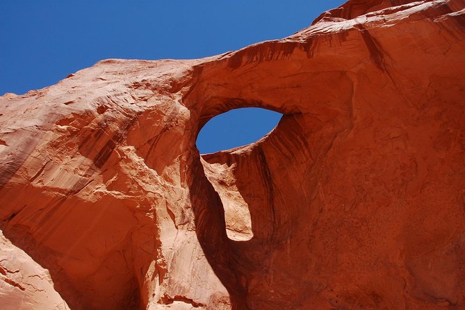 Deluxe Tour of Monument Valley 4:00pm - Booking and Availability