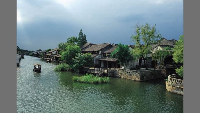 Delve Into Wuzhen Water Town: Private Tour From Shanghai - Boat Ride and Scenery