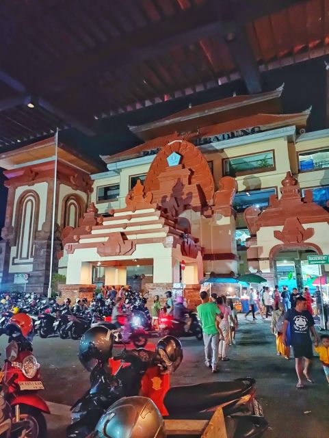 Denpasar: Bali Night Walking and Food Tour - Denpasars Puputan History
