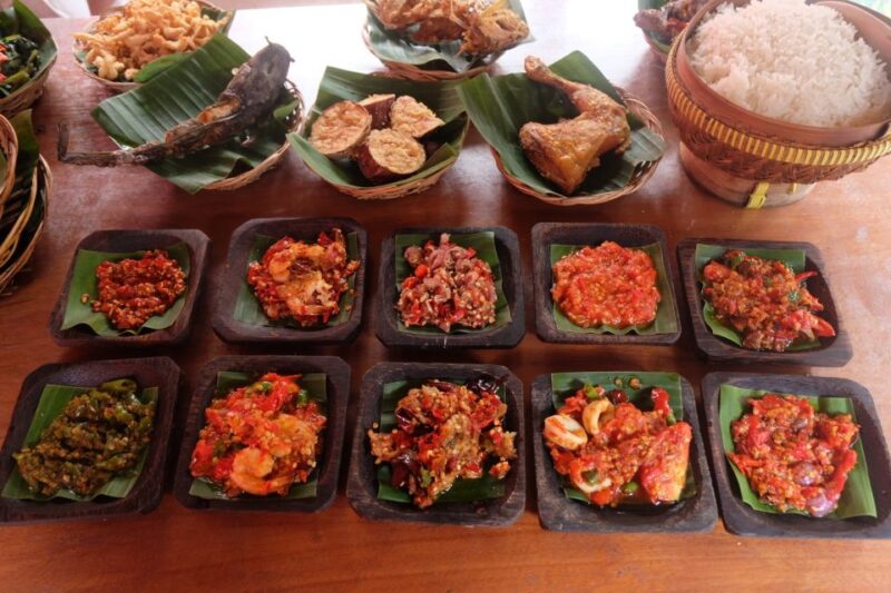 Denpasar: Night Street Food Walking Tour - Authentic Balinese Dishes