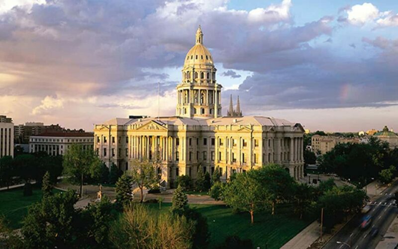 Denver City Highlights Tour - The Guide and the Experience