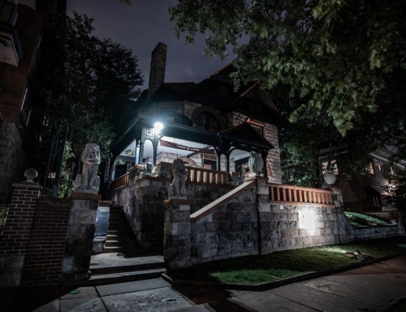 Denver: Terrors Boos and Booze Haunted Pub Crawl - Accessibility and Attire
