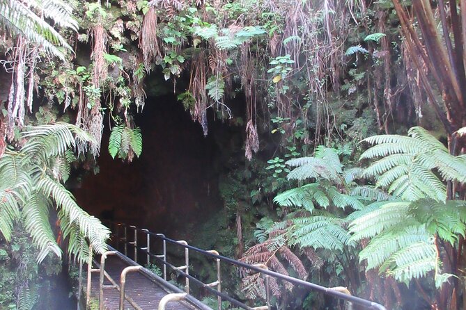 Departing From Maui: Hawaii Volcanoes National Park Experience - Ground Transportation and Refreshments