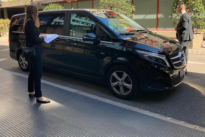 Departure by Private Luxury Van From London City to Luton Airport - Booking Information