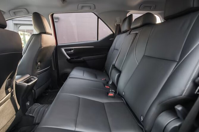 Departure Private Transfer Bangkok to Bangkok Airport BKK or DMK by Business MPV - Key Points