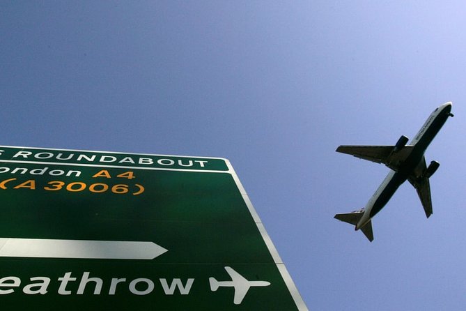 Departure Private Transfer: Calgary to Calgary Airport YYC in Luxury Van - Infant Seats