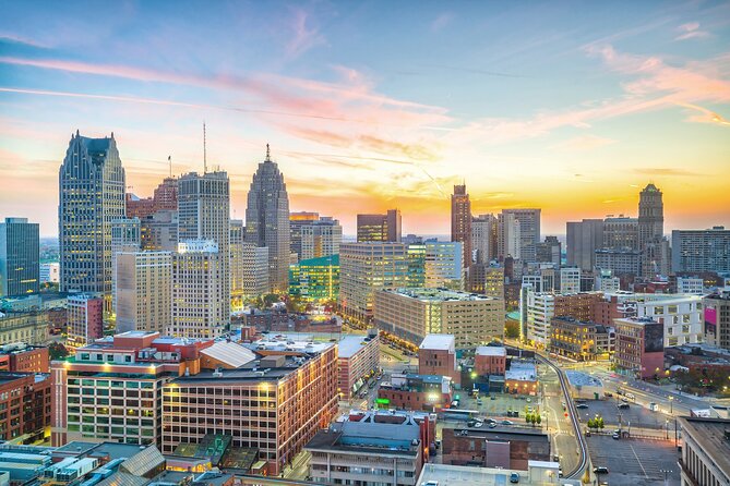 Departure Private Transfer: Detroit to Detroit Airport DTW in Business Car - Private Transfer Experience