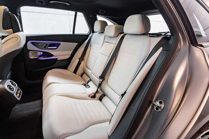 Departure Private Transfer From OSLo to OSLo Airport OSL by Business Car - Pickup Protocols