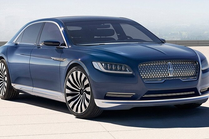 Departure Private Transfer: SEAttle Center or Port to SEAttle Airport SEA by Car - Key Features