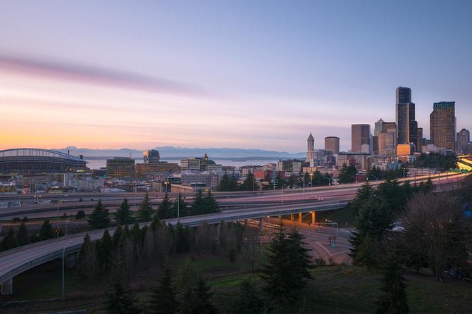 Departure Private Transfer: Seattle to Seattle Airport SEA in Luxury Car - Inclusions and Amenities