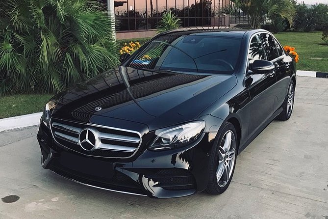 Departure Private Transfers From Christchurch to Airport CHC in Business Car - Booking and Availability