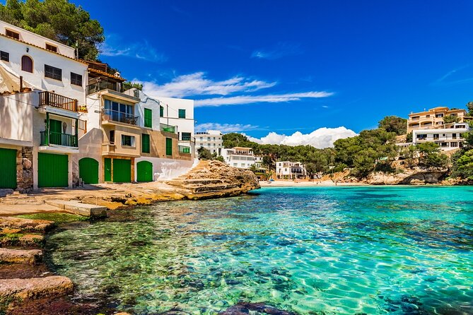 Departure Private Transfers : Palma to Mallorca Airport PMI in Business Car - Experience Information