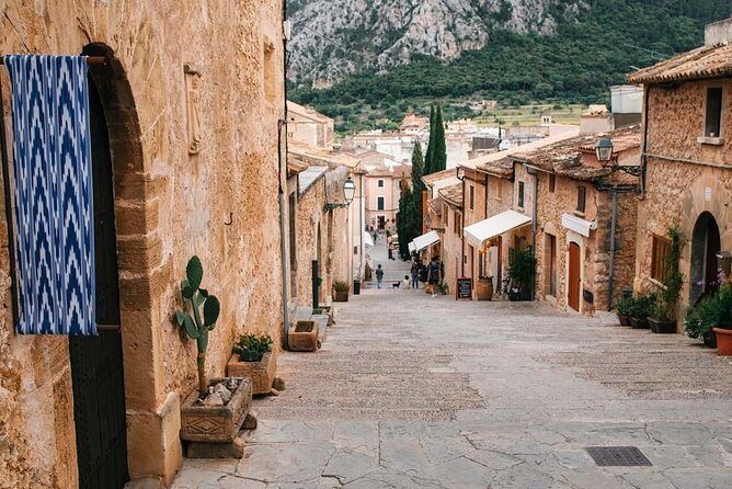 Departure Private Transfers : Palma to Mallorca Airport PMI in Business Car - Rates and Pricing