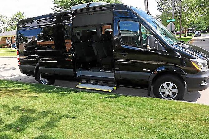 Departure Shuttle: Waikiki Hotel to Airport - Additional Fees