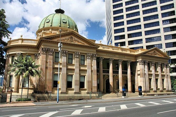Departure Transfer: Brisbane to Airport BNE by Luxury Van - FAQ