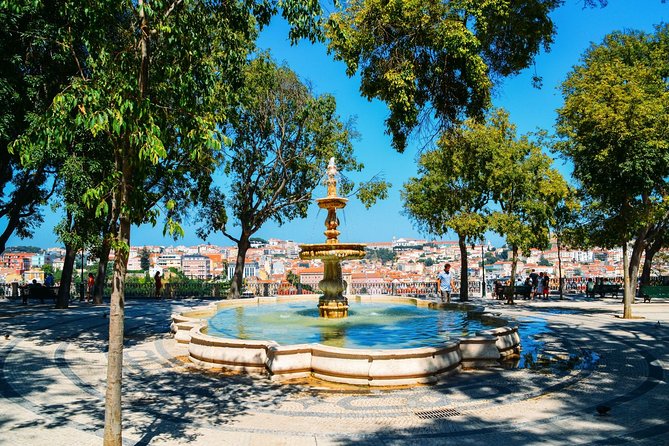 Departure Transfer: Lisbon to Lisbon Airport LIS in Business Car - Choosing the Right Transfer Option