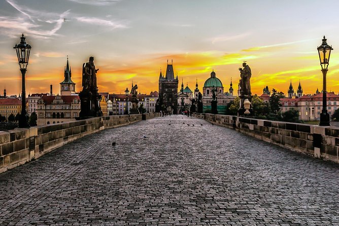 Departure Transfer: Prague to Prague Airport PRG by Luxury Van - Service Availability