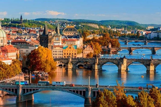 Departure Transfer: Prague to Prague Airport PRG by Luxury Van - Passenger Capacity