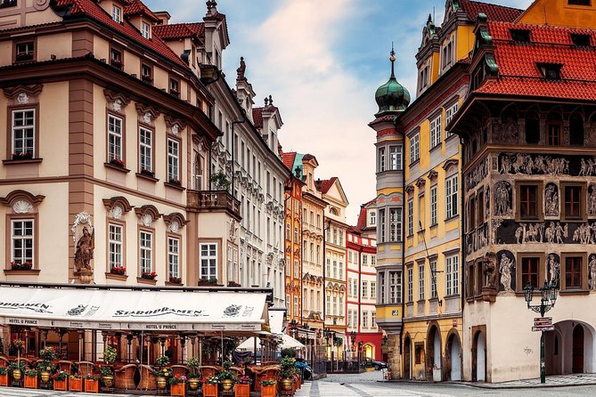 Departure Transfer: Prague to Prague Airport PRG by Luxury Van - Frequently Asked Questions
