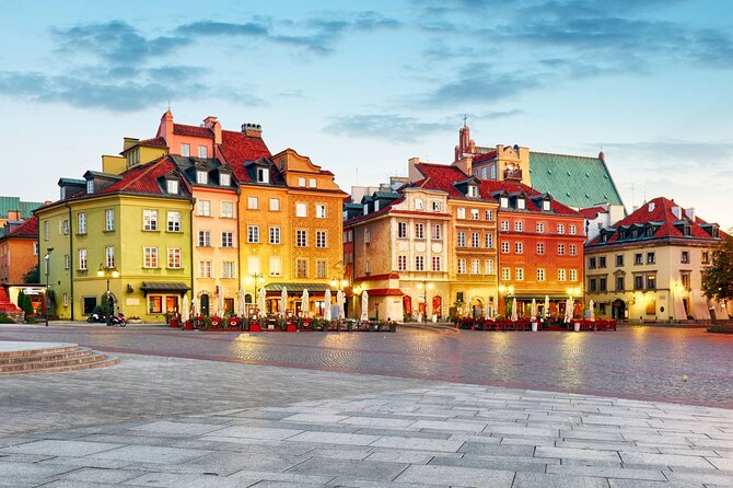 Departure Transfer: Warsaw to Chopin Airport WAW by Van - Private Transportation