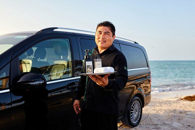 Departures in Mercedes Benz from Puerto Aventuras to Cancun Airport - An In-depth Look at the Transfer Experience
