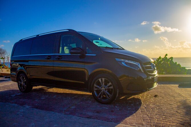 Departures in Mercedes Benz From Puerto Morelos to Cancun Airport - Airport Arrival Considerations